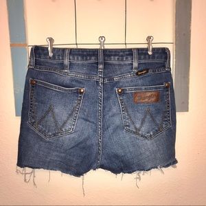 Wrangler retro cutoff denim shorts